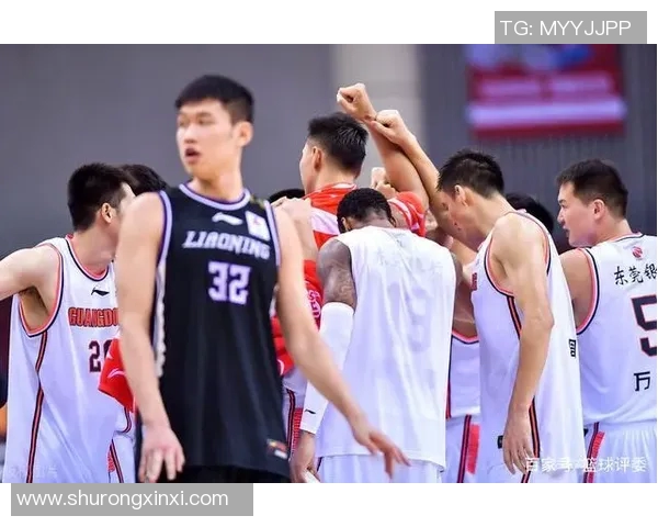 武汉篮球队实力之争引发热议球迷看法各异引发讨论 武汉篮球队实力之争引发热议球迷看法各异引发讨论