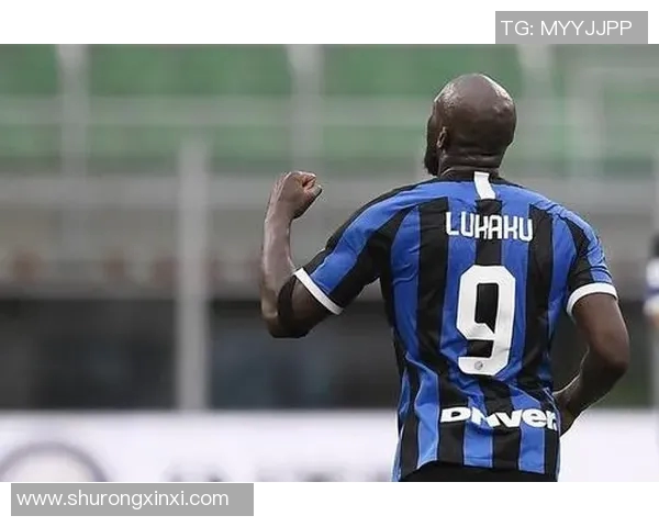 卢卡库重返赛场展现强大实力引发球迷热议与期待