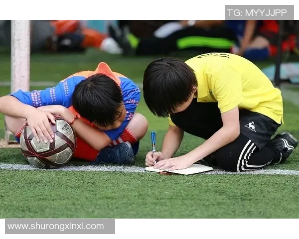 雅典与卢甘斯克的激烈对决展现足球魅力与战术智慧 雅典与卢甘斯克的激烈对决展现足球魅力与战术智慧