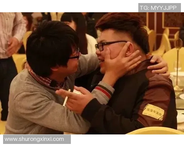 黄强专访:从青涩少年到足球巨星的成长之路与心路历程回顾 黄强专访:从青涩少年到足球巨星的成长之路与心路历程回顾