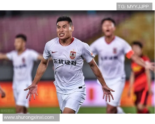 切沃与热那亚激战正酣比赛结果揭晓引发球迷热议