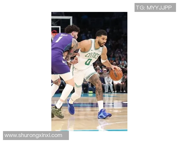 杰森塔图姆如何在NBA赛场上展现出超凡的篮球天赋与领导力